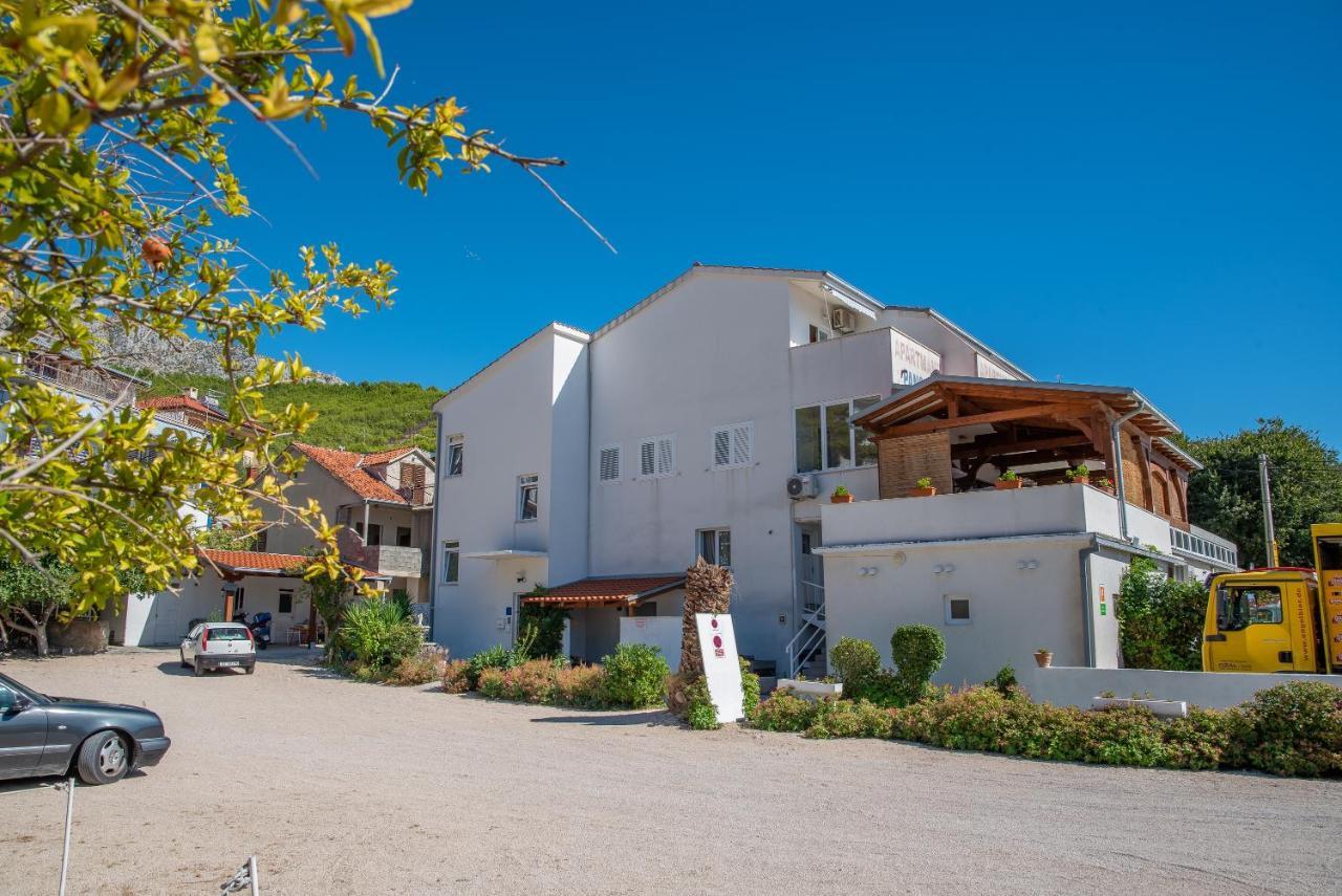 Apartments By The Sea Sumpetar, Omis - 2808 Kültér fotó